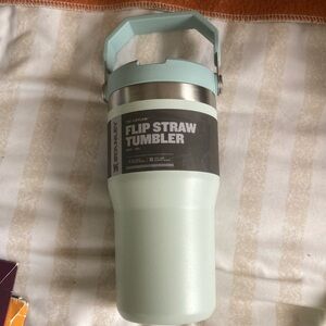 Stanley 20oz tumbler bottle blue - NWT